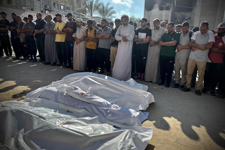 مصايد الموت في مراكز المساعدات الأمريكية عمقت من أزمة مغاسل الشهداء ونقص الأكفان والأكياس البلاستيكية-رائد موسى-خان يونس-الجزيرة نت
