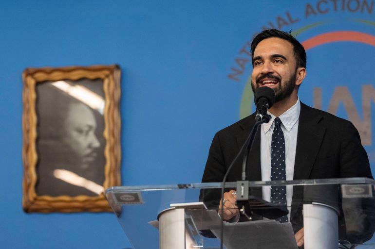 كثرة المتعلمين ربما تُسقط الحضارة الغربية.. مؤرخ أميركي يتنبأ بالفوضى المقبلة 4 Democratic mayoral candidate Zohran Mamdani speaks next to a portrait of Martin Luther King Jr. during the National Action Network's Saturday action rally at House of Justice in Harlem, Saturday, June 28, 2025, in New York. (AP Photo/Yuki Iwamura)