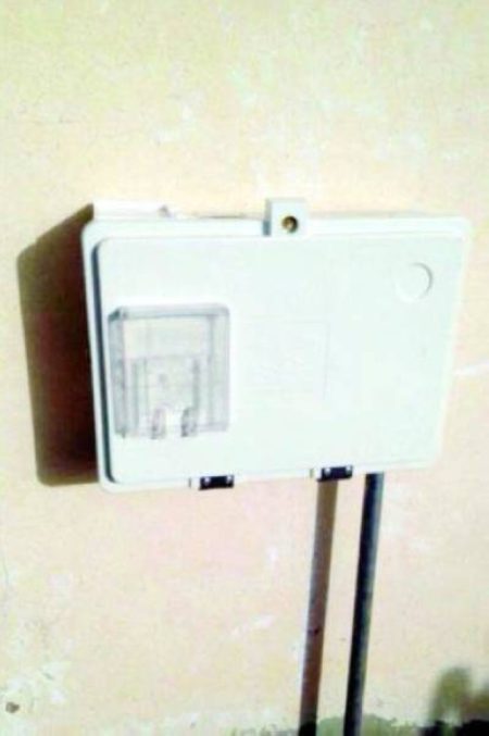 2555675