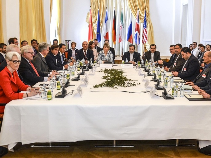 أي دور لأوروبا في الملف النووي الإيراني؟ 2 VIENNA, AUSTRIA - JUNE 04: Iranian Deputy Foreign Ministers Abbas Araqchi and Majid Takht-e-Ravanchi, U.S. negotiator Wendy Sherman and Helga Schmid, the EU's political director, attend the sixth round of nuclear negotiations on drafting the text of a final deal over Irans nuclear program in Vienna, Austria on June 4, 2015.