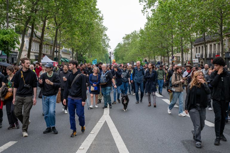 أوروبا تواجه أزمة نقص السكان والمهاجرون هم الحل 1 Paris, France, Europe, May 01 2024, workers' demonstration on May 1st in the streets of Paris