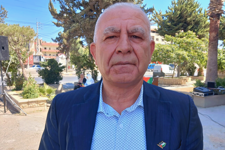 اعتصام تضامني في البقاع اللبناني دعما لغزة 1 القيادي في هيئة العمل الوطني الفلسطين في لبنان عبدالله كامل الصورة خاصة بالجزيرة نت