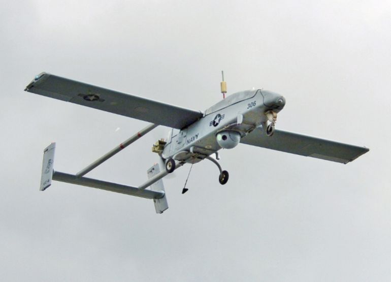 أميركا تخسر السماء.. هل تصدق أن واشنطن في ذيل قائمة إنتاج المسيرات؟ 2 U.S. Navy RQ-2B Pioneer Unmanned Aerial Vehicle, assigned to the ?Firebees? of Fleet Composite Squadron Six (VC-6), uses its sensor turret to scan the crowd as it conducts a pass during its flight demonstration at the 2005 Naval UAV Air Demo held at the Webster Field Annex of Naval Air Station Patuxent River. The Pioneer Unmanned Aerial Vehicle (UAV) system provides real-time intelligence and reconnaissance capability to the field commander. This highly mobile system provides high quality video imagery for artillery or naval gunfire adjustment, battle damage assessment, and reconnaissance over land or sea. VC-6 is the Navy's sole operator of the Pioneer. The daylong UAV demonstration highlights unmanned technology and capabilities from the military and industry and offers a unique opportunity to display and demonstrate full-scale systems and hardware. This year's theme was, "Focusing Unmanned Technology on the Global War on Terror". U.S. Navy photo by Photographer?s Mate 2nd Class Daniel J. McLain (RELEASED)
