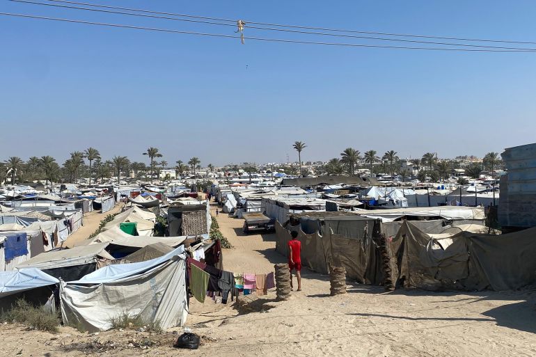 "صناديق موت".. الإنزالات الجوية للمساعدات تفتك بالغزيين ولا تسد جوعهم 3 تكررت حوادث سقوط الصناديق بشكل خاطئ على الناس والخيام وأدت إلى وقوع ضحايا وخسائر جسيمة