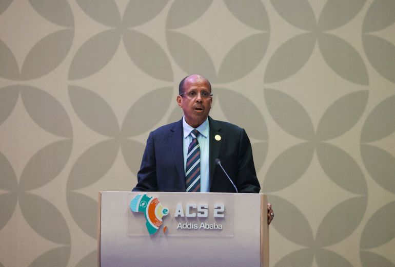 في قمة المناخ الثانية.. أفريقيا تتطلع إلى حلول قابلة للتنفيذ 3 African Union Commission Chairperson, Mahmoud Ali Youssouf, speaks at the Second Africa Climate Summit (ACS2) in Addis Ababa, Ethiopia, September 8, 2025. REUTERS/Tiksa Negeri