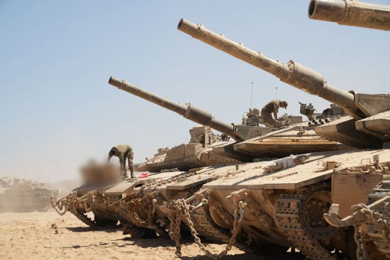 الجيش الإسرائيلي يواجه أزمة احتياط عشية “عربات جدعون 2” 2 الجيش الإسرائيلي يعاني نقص بالمعدات والدبابات والمركبات العسكرية المحصنة المتحدث باسم الجيش الإسرائيلي
