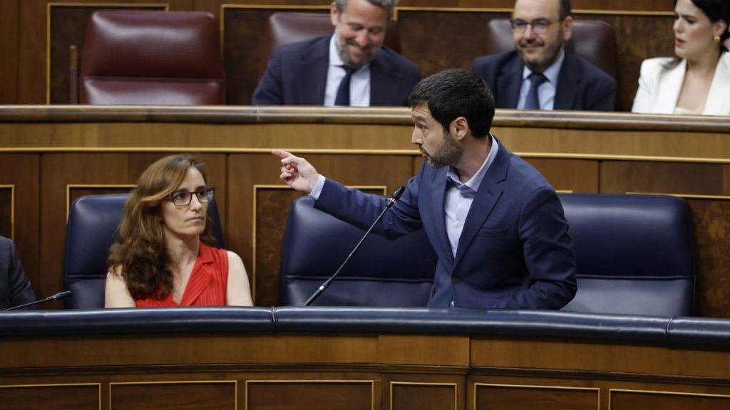 الاتحاد الأوروبي يحقق مع إسبانيا بعد فرض عقوبات على شركات الطيران منخفضة التكلفة 1200x675 cmsv2 4dd59a3e 47da 5bb8 acc0 1eae99de67bb 9502064