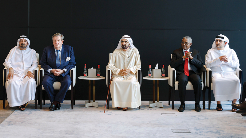محمد بن راشد يؤكد حرص الإمارات على بناء شراكات تنموية طويلة الأمد مع الدول الإفريقية 1765079215 image