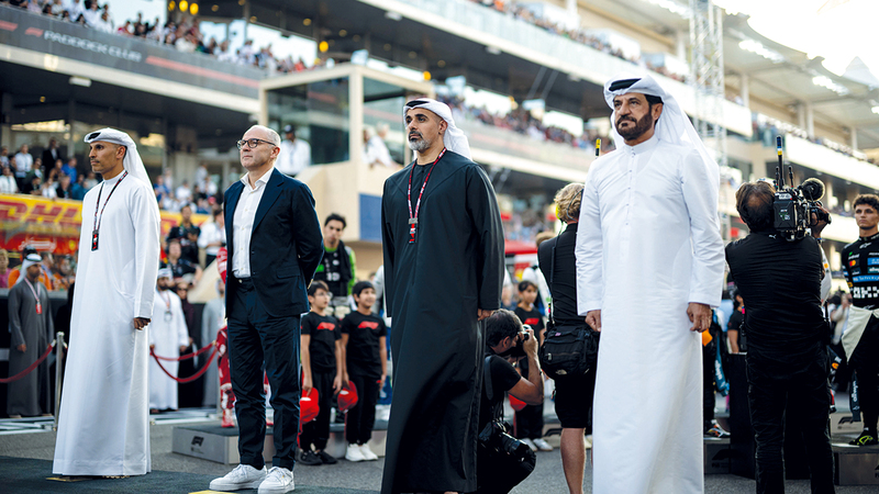 ولي عهد أبوظبي يشهد الجولة الختامية لبطولة العالم لـ «الفورمولا 1» 1765165450 image