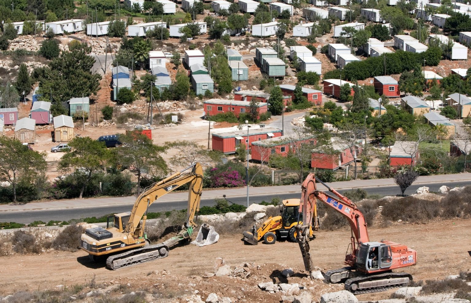 إسرائيل توافق على بناء نحو 800 وحدة سكنية في 3 مستوطنات بالضفة 1765375140 image