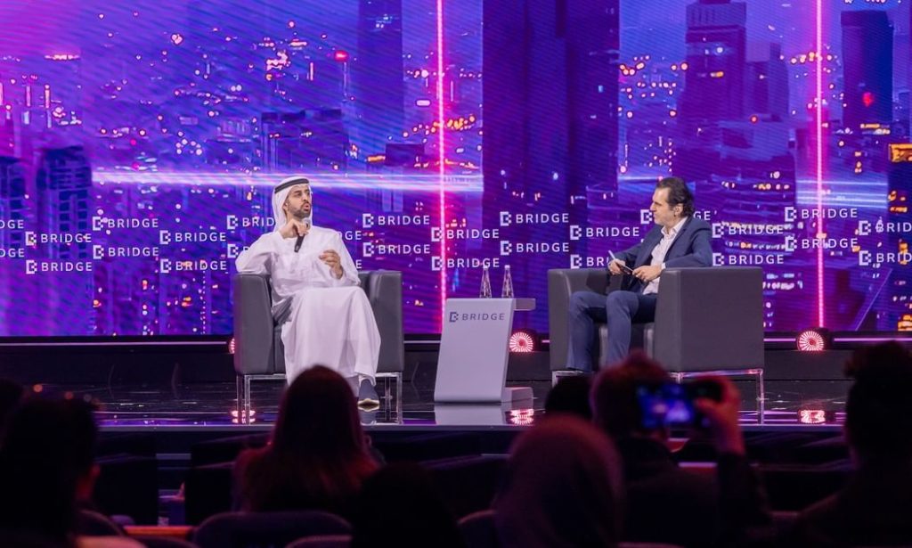 العلماء: الإمارات تقود نهجاً استباقياً لتنظيم الذكاء الاصطناعي عالمياً 1765375258 image