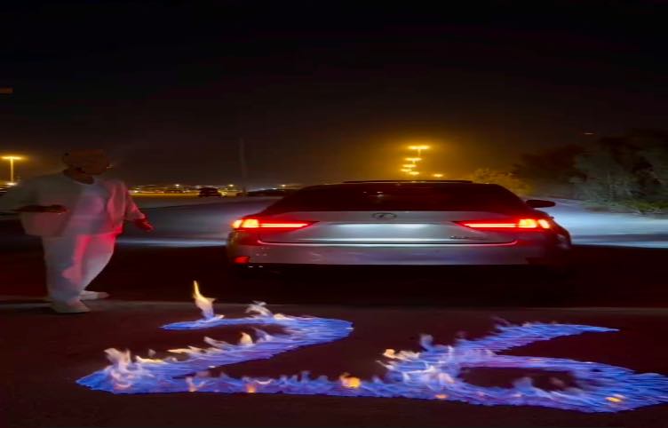 شرطة دبي تضبط شاباً احتفل بعيد ميلاده بإشعال النار على شارع عام 1765527699 image