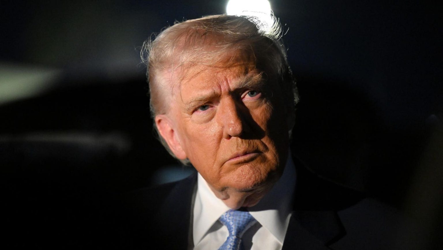 تواجه رسوم تأشيرة ترامب المثيرة للجدل البالغة 100 ألف دولار H-1B تحديًا جديدًا على مستوى الدولة 1765569175 0x0