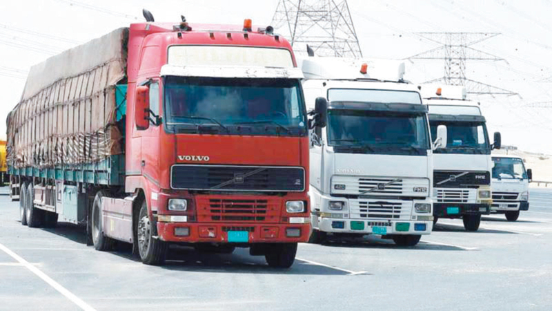 8 مواقف بالمناطق الصناعية في الفجيرة لتنظيم حركة الشاحنات 1765771075 image