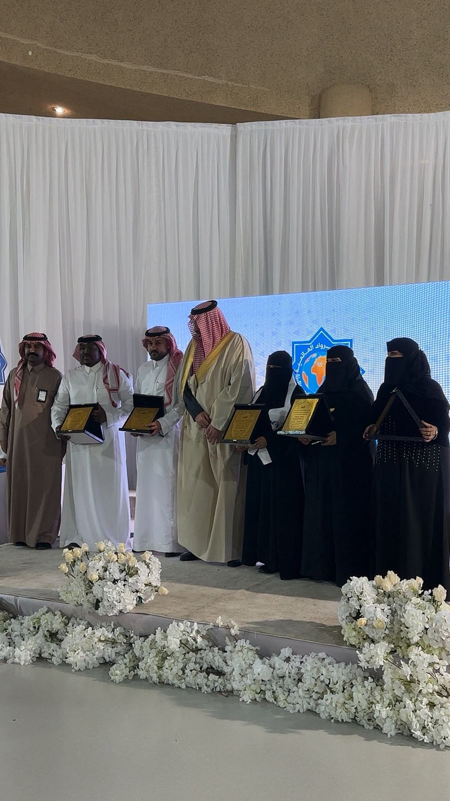 3a4a5966 ae6d 42f8 9351 2adf7d1ae0b0