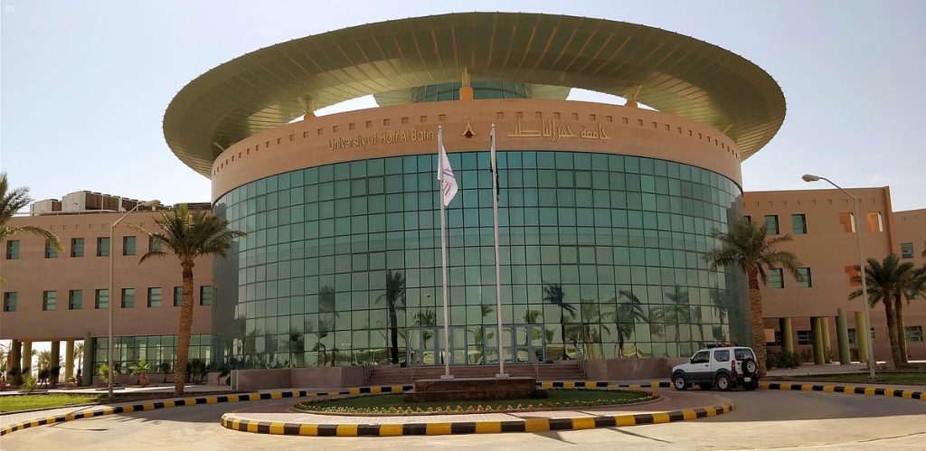 جامعة حفر الباطن تحتفي باليوم العالمي للتطوع ajel2F2025 11 092Fnxia3rwd2FD8ACD8A7D985D8B9D8A9 D8ADD981D8B1 D8A7D984D8A8