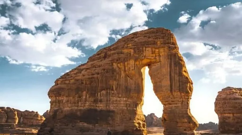 مختصة: المملكة في الصدارة عالميا بقطاع السياحة ajel2F2025 12 062Fzjk8ejms2FD8B9D984D8A7.avif