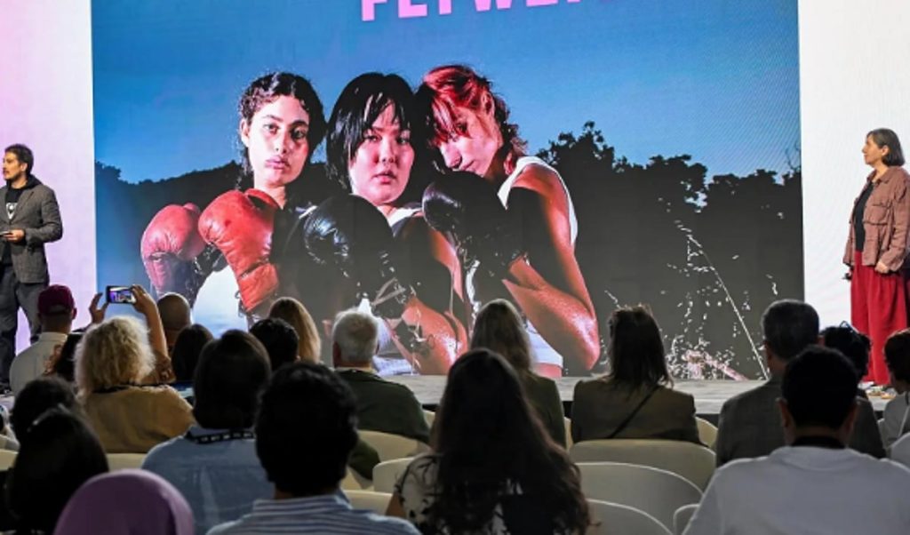 عروض سينمائية وجلسات مهنية تُثري اليوم الخامس من مهرجان البحر الأحمر السينمائي بجدة ajel2F2025 12 092Ft57rx1ub2FCapture