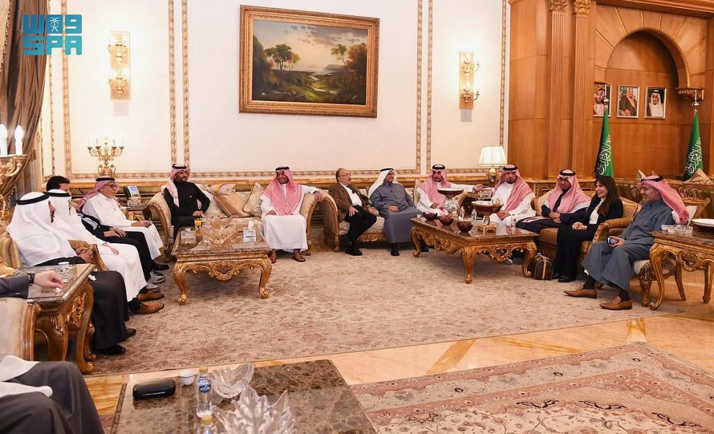 سفير المملكة لدى مصر يلتقي نائب أول رئيس مجلس الوزراء المصري ajel2F2025 12 112F77i8fxav2FgYsAtuuJWvKWT5Pth9mgiTB6wODeW96uHR8hDVmS.webp