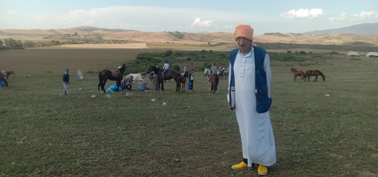 "ماطا".. عروس يطاردها فرسان قبائل "جبالة" المغربية منذ قرون 2 العرائش/ يوسف بناصرية/ عبد السلام البخاري: ماطا تجعلمي أصغر سنا/ مصدر الصورة: يوسف بناصرية