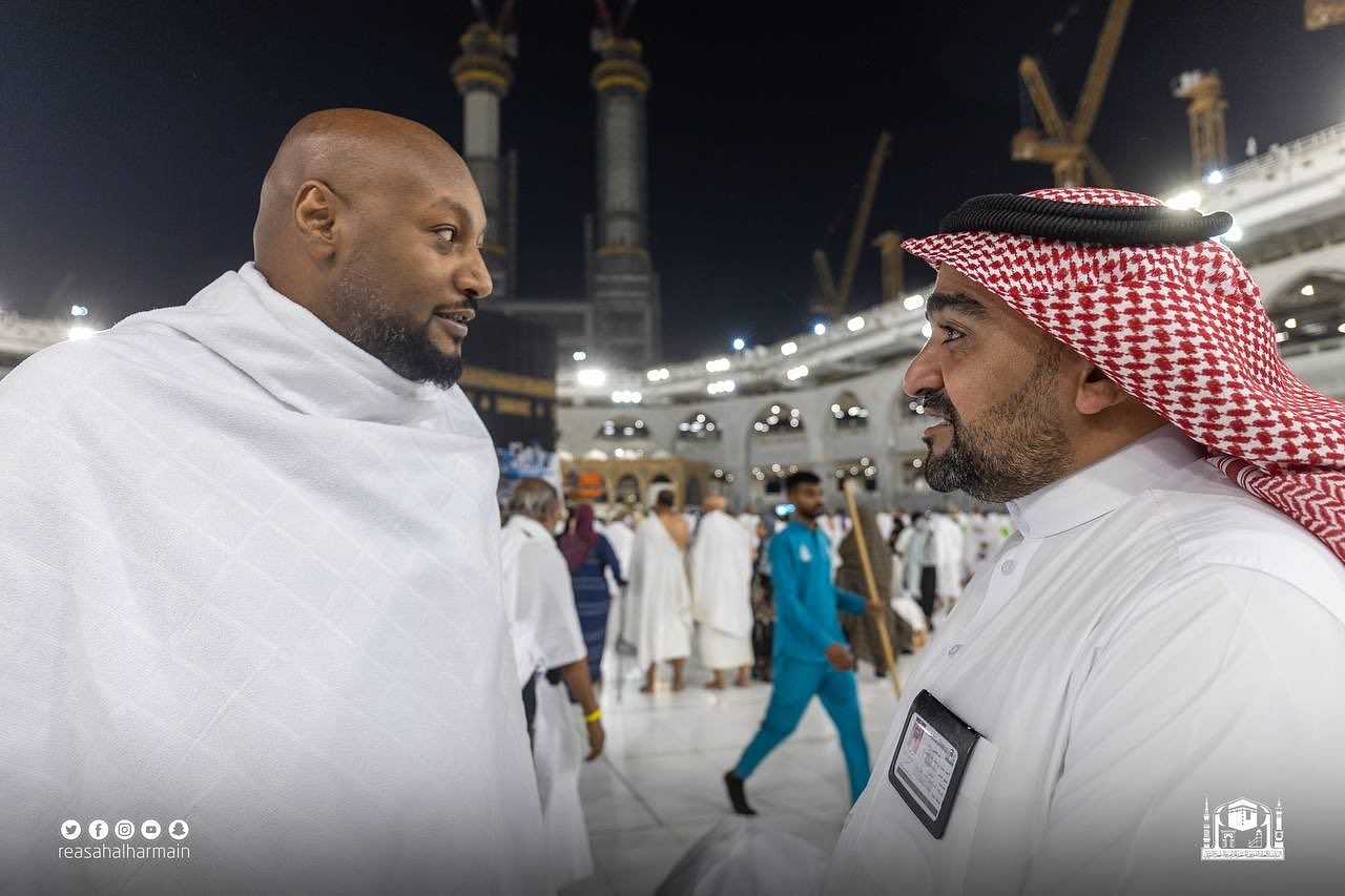 قاصدو المسجد الحرام: كسوة الكعبة المشرفة تؤكد ريادة المملكة في خدمة الحرمين وقاصديهما 1 jpg2
