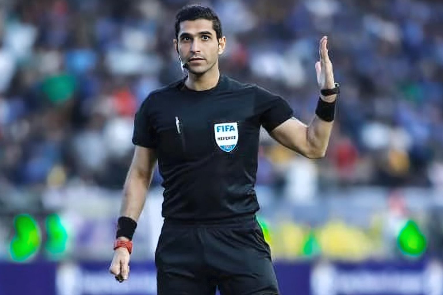 وشم يتسبب في إيقاف حكم عراقي 0989iuh 1703177637