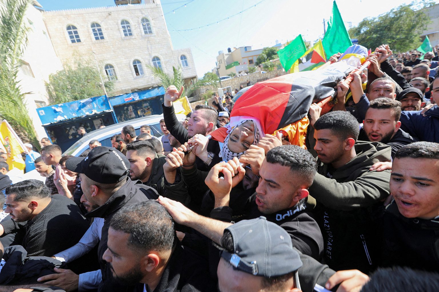 مقتل 4 فلسطينيين برصاص الجيش الإسرائيلي في الضفة الغربية 1701896238 image