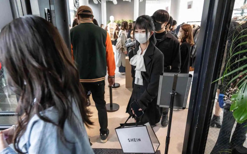 1702864293 image