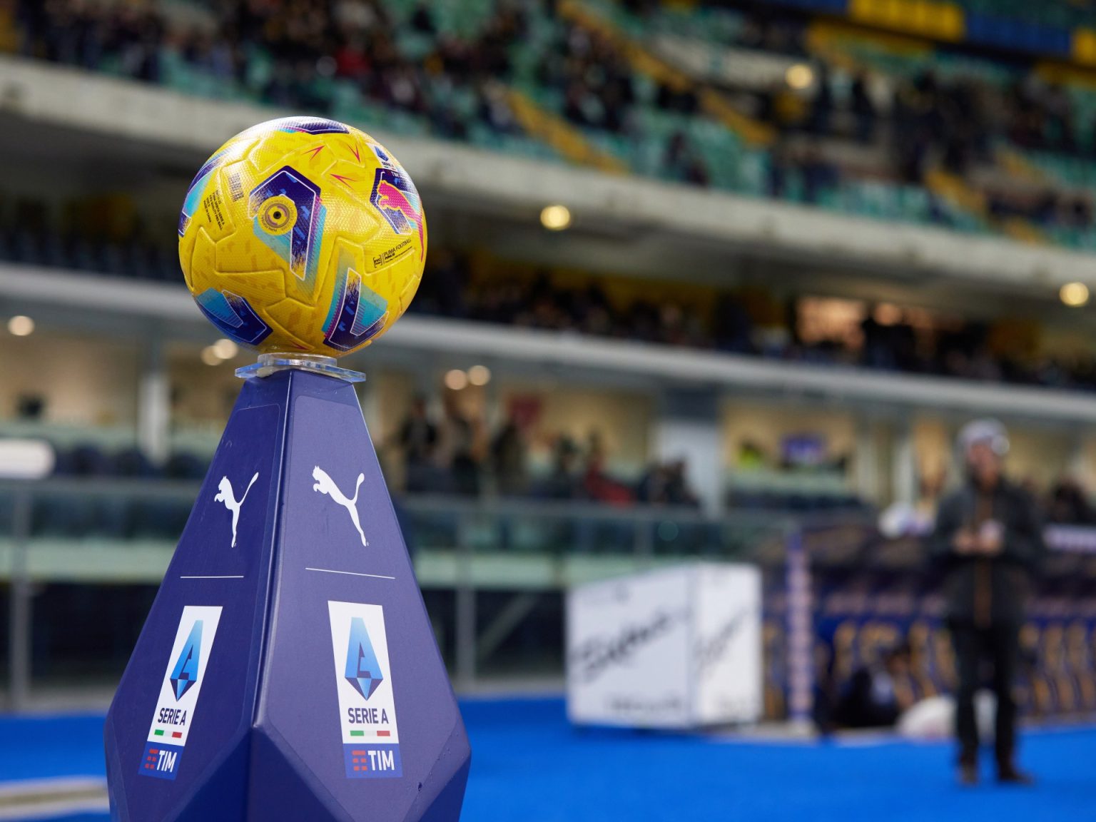 1877483712 1703870913