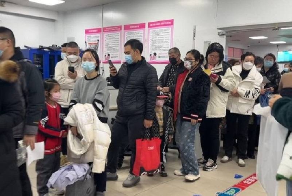 أعضاء من «الشيوخ الأمريكي» يطالبون بمنع السفر إلى الصين بسبب «المرض التنفسي الغامض» 2184543