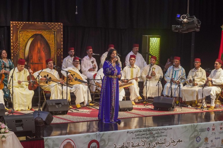 الملحون المغربي تراث عالمي.. إبداع أصيل تضامن شعراؤه مع فلسطين 3 فرقة ملحون الأداء