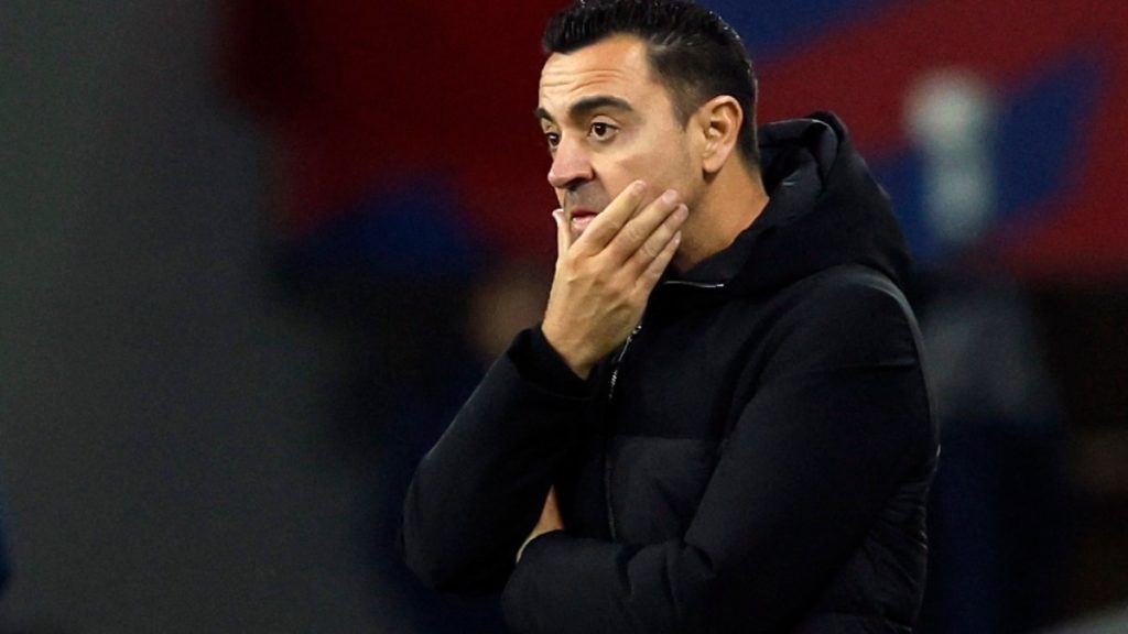 برشلونة متمسك بتشافي رغم الأداء الفوضوي والنتائج السيئة UP1EJCK1HJ13K 1703174082