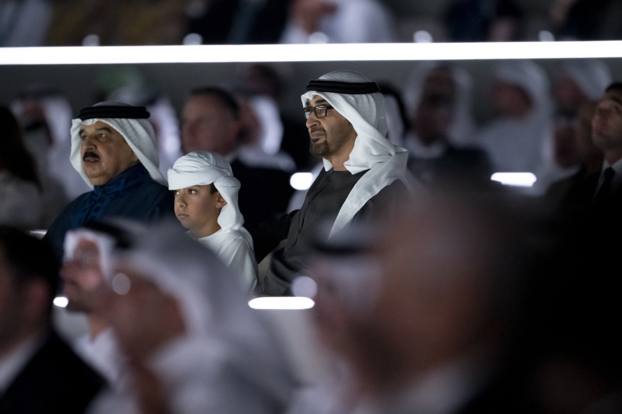 عازمون على مواصلة العمل من أجل مستقبل أكثر ازدهاراً 16 ww2e4516