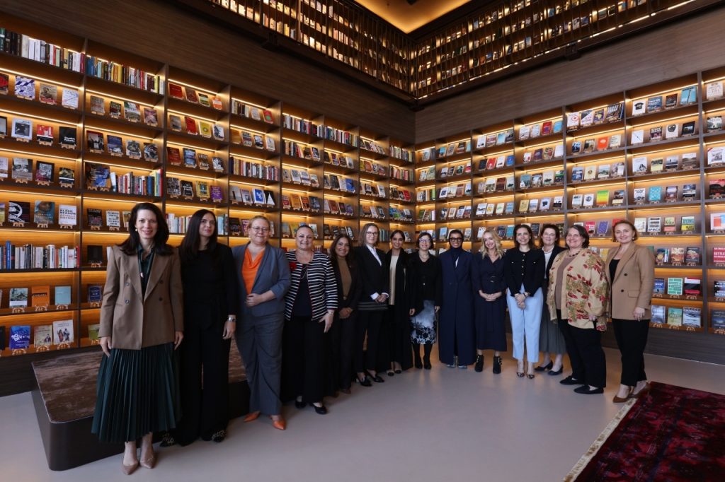 القيادة الرشيدة حريصة على تمكين المرأة ودعم دورها في صنع القرار 1705550806 image