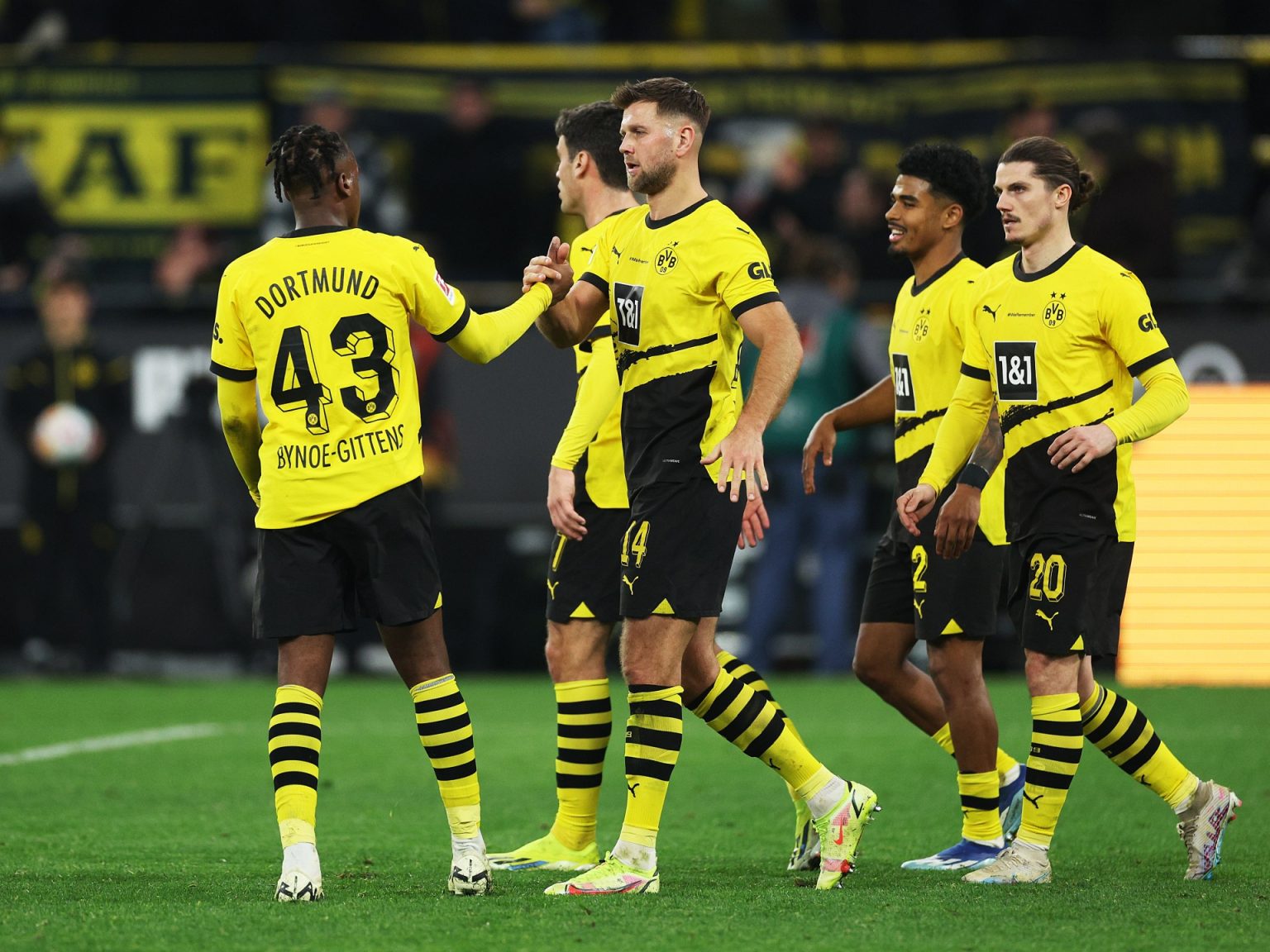 دورتموند يقتحم المربع الذهبي في البوندسليغا بثلاثية بمرمى بوخوم 1967933055 1706471381