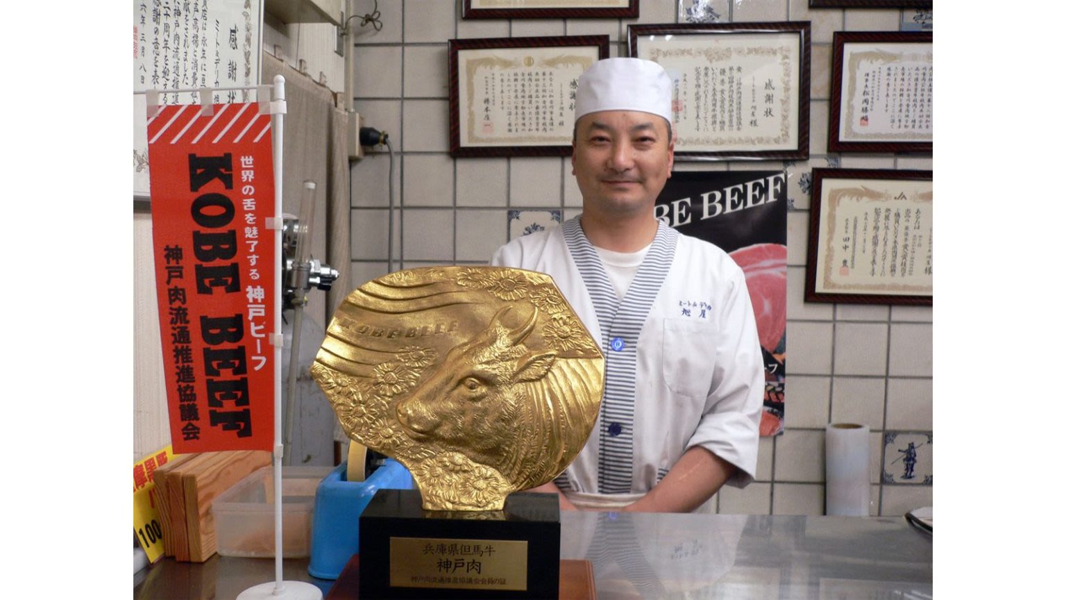 ملحمة يابانية غريبة من نوعها: طابور انتظار لـ 43 عاماً للحصول على طلبك (صور) 1706855405 image