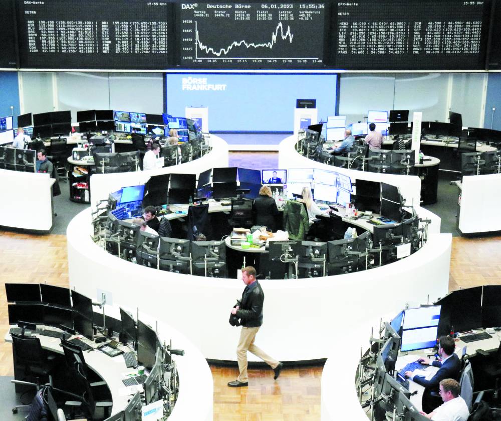 خفض توقعات النمو بفرنسا يدفع المؤشر ستوكس 600 للتراجع 1708341090 image