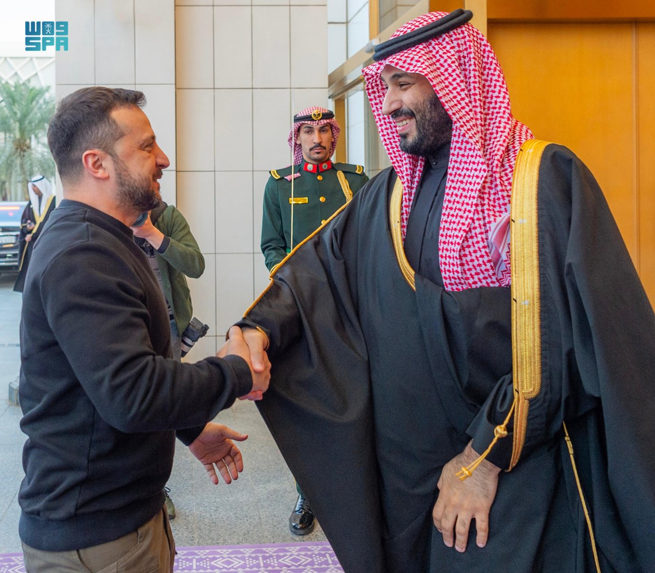 ولي العهد يستقبل الرئيس الأوكراني 3 22222