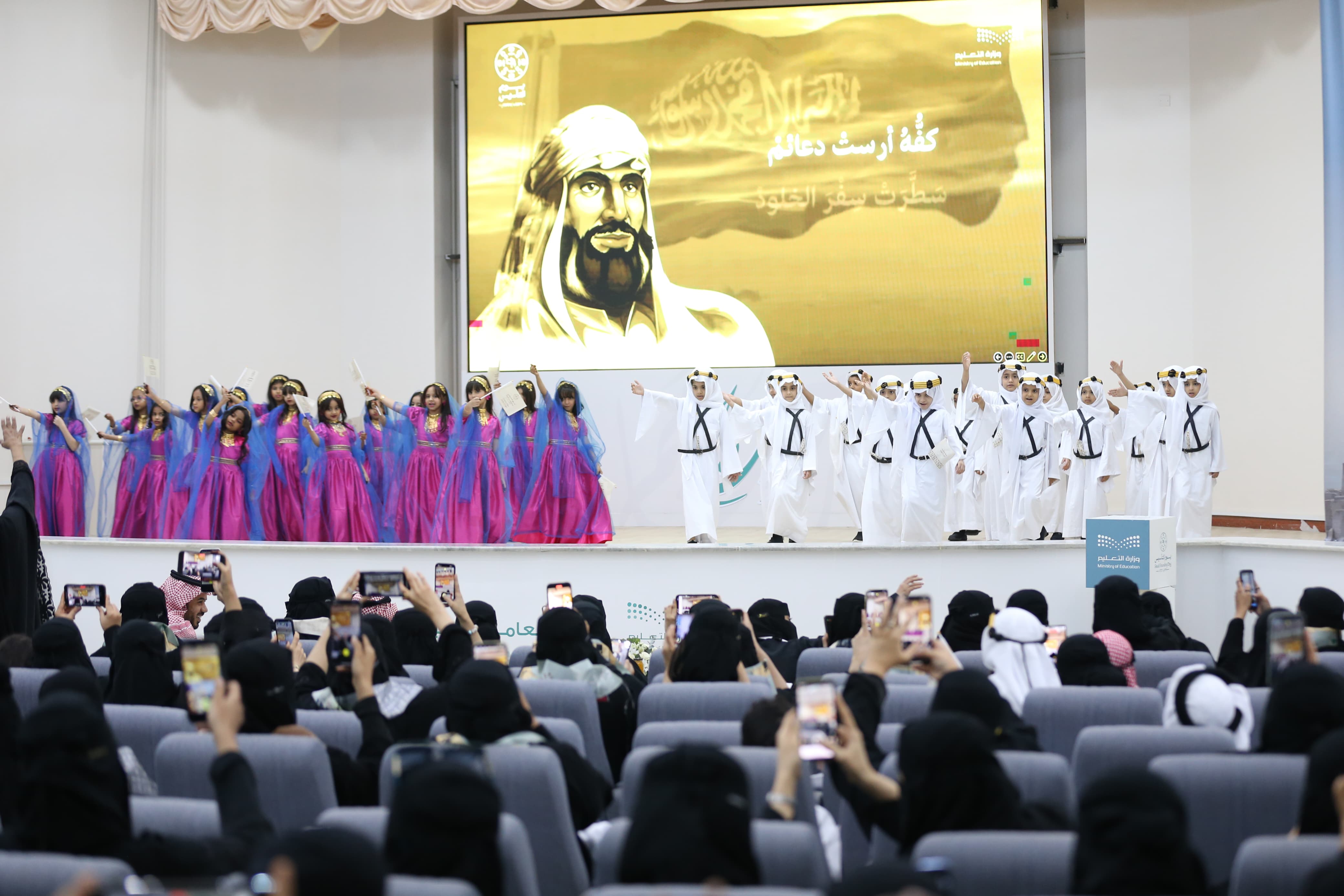 380efa82 f000 4fde 92aa 4faed0b94f5f