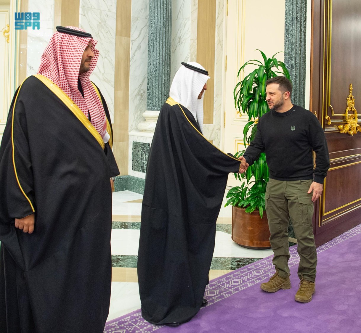 ولي العهد يستقبل الرئيس الأوكراني 7 444444