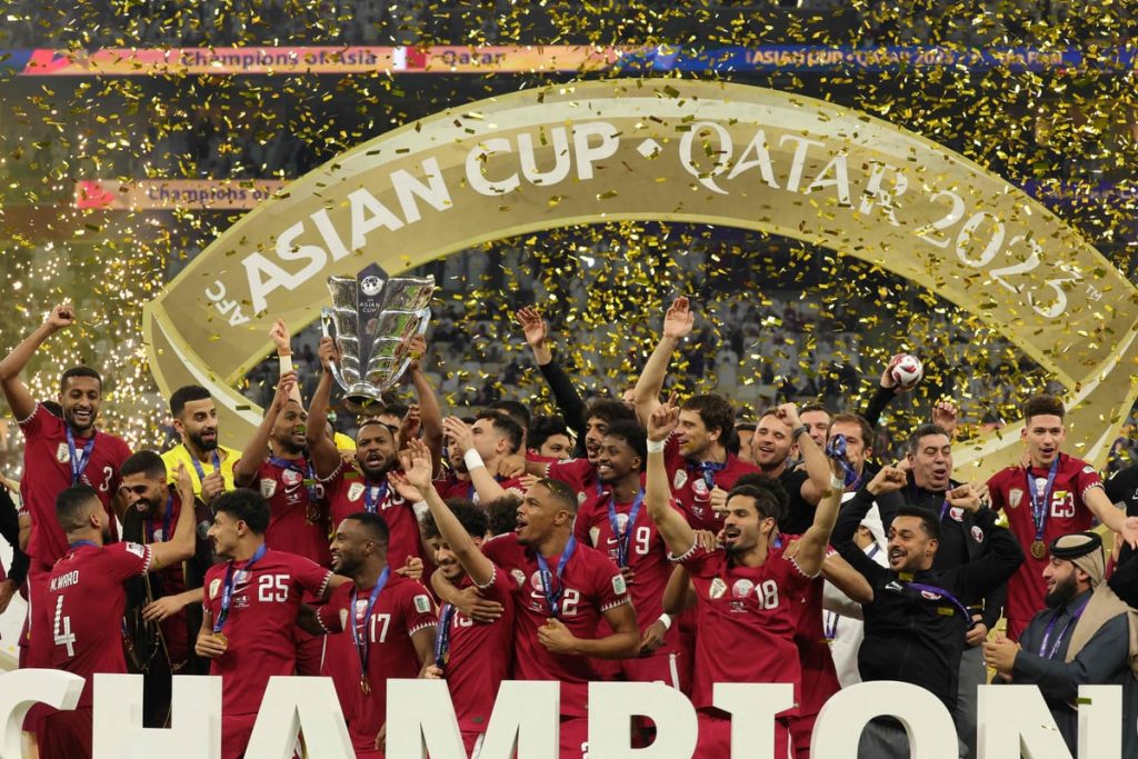 منتخب قطر يسيطر على جوائز كأس آسيا 2023 GF rFOwXUAEvXO7