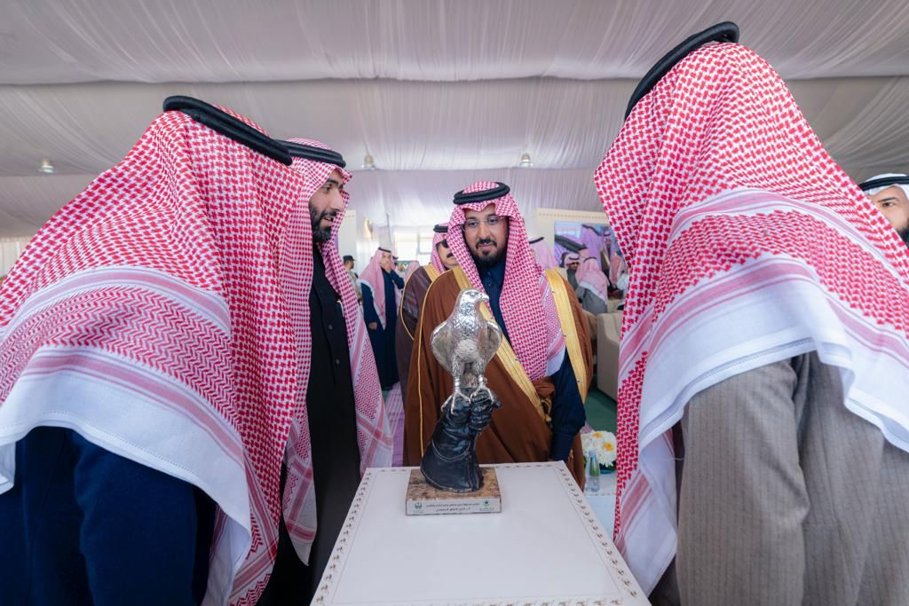 محافظ الخرج يرعى ختام مسابقة الخرج للصقور 4 1111