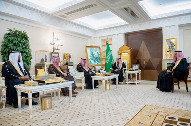 أمير القصيم يستقبل رئيس وأعضاء مجلس إدارة جمعية القصيم للطاقة بالمنطقة ajel2F2024 022Fe2b7210f fc63 4796 98b7 e11c0d2facdc2Fimage1
