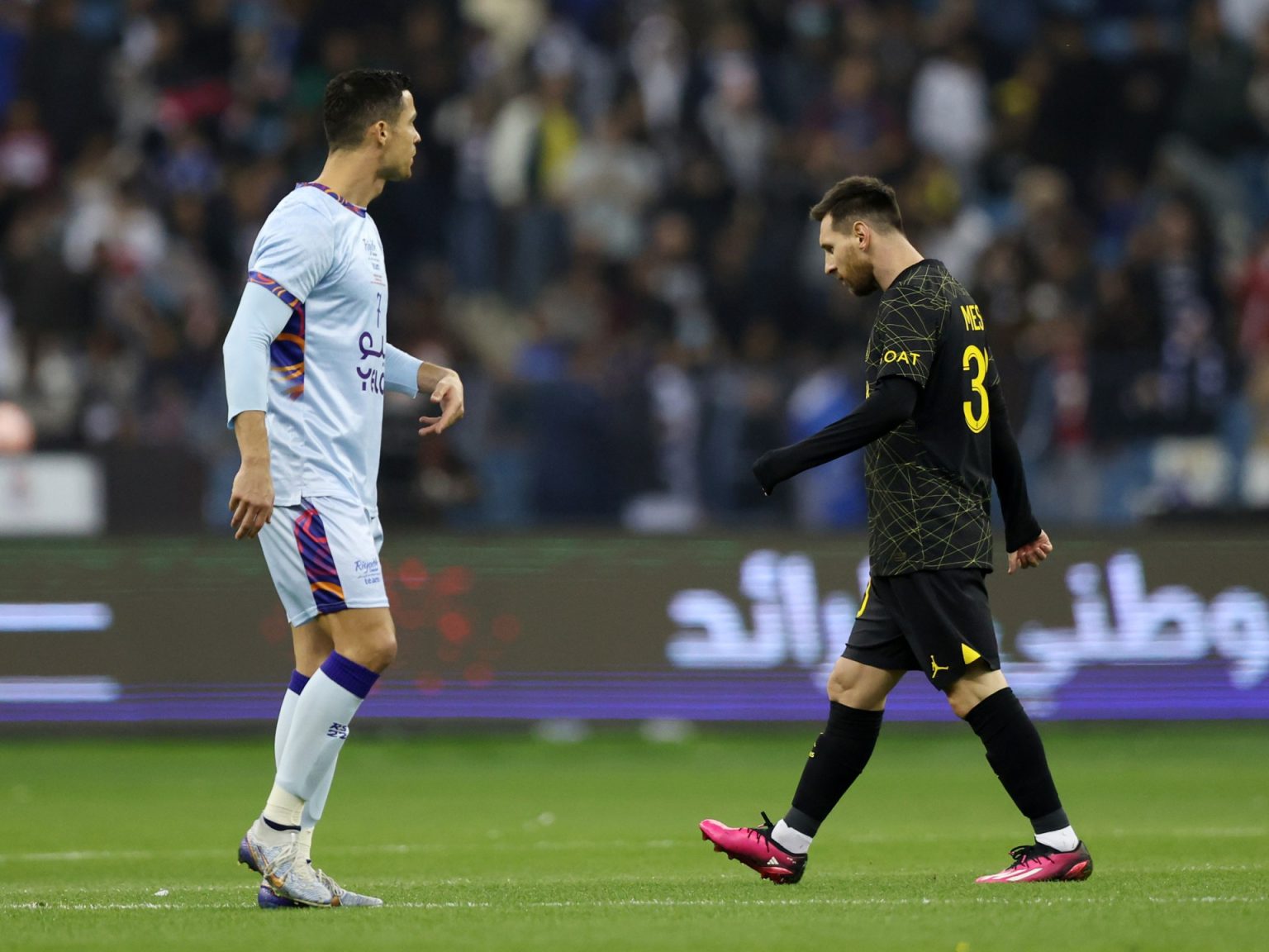cr7 with messi 1702495596