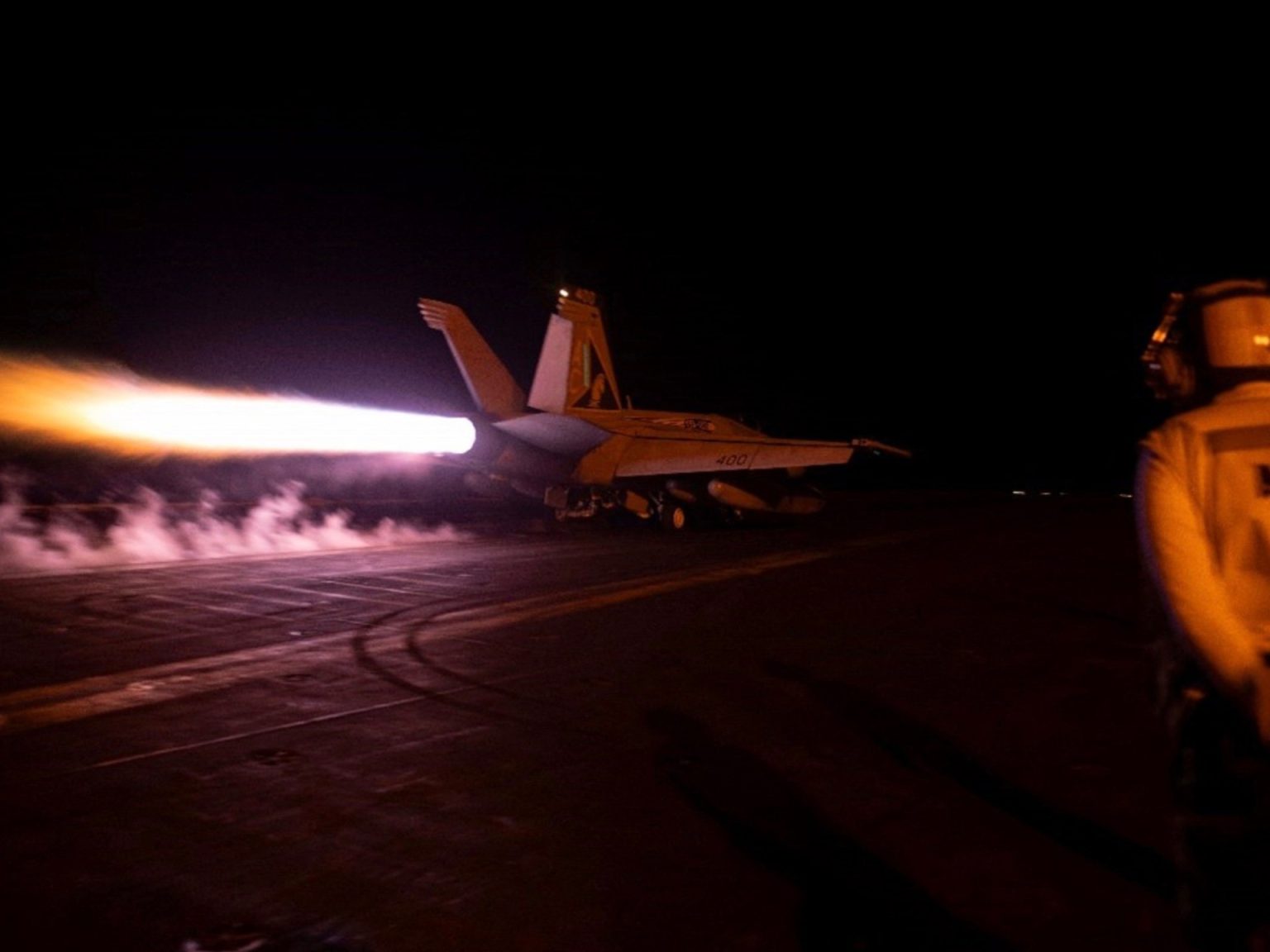 إيران تتهم واشنطن ولندن بتأجيج الفوضى والحشد الشعبي يحذر doc 34hm2nr 1707045675