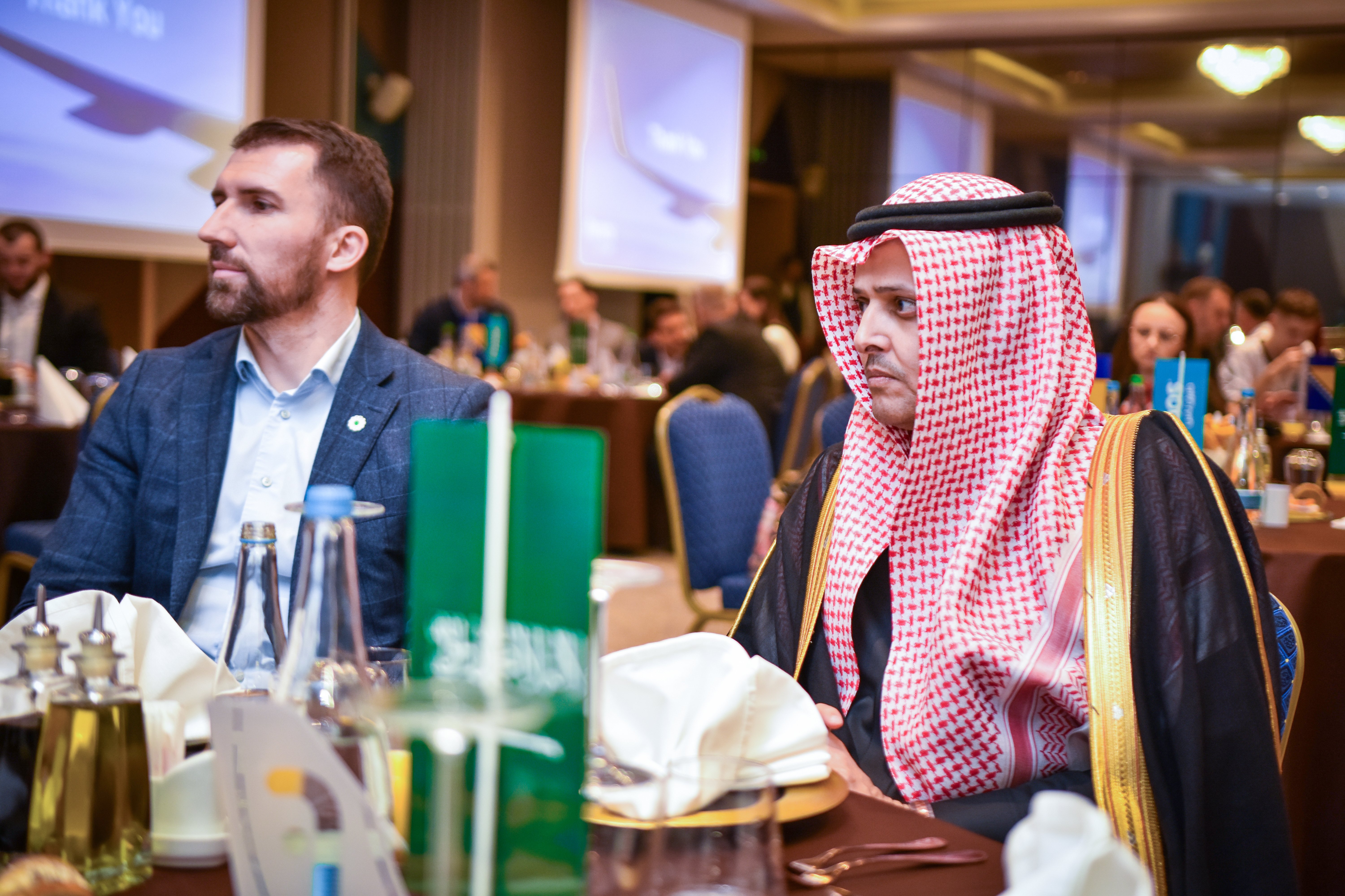 f9577384 37f0 401c a870 bbcb00bcfc32