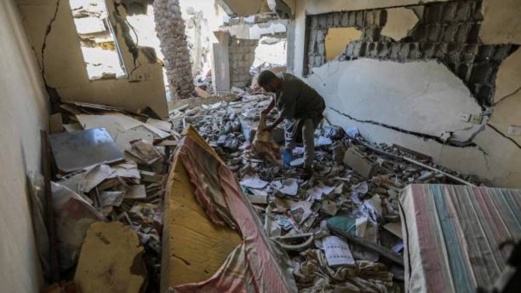 الدمار في غزة 1702322721