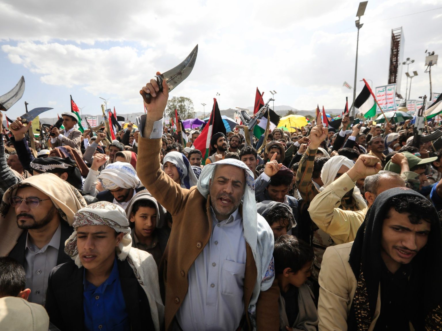 وكالة الصحافة الفرنسية: “اجتماع نادر” بين الحوثيين والمقاومة الفلسطينية 12099410 1710572512