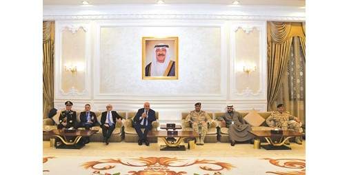 وزير الدفاع الإيطالي يصل إلى الكويت في زيارة رسمية 1227745 2