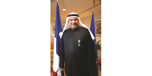 «الكويت وعلاقاتها مع فرنسا» كتاب بالفرنسية يُؤرّخ فيه وليد السيف العلاقات بين البلدين وتطورها 1228200 3